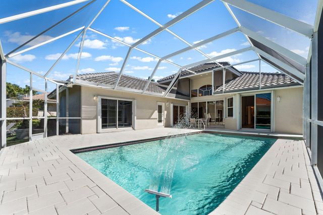 7686 La Corniche Circle, Boca Raton, FL 33433