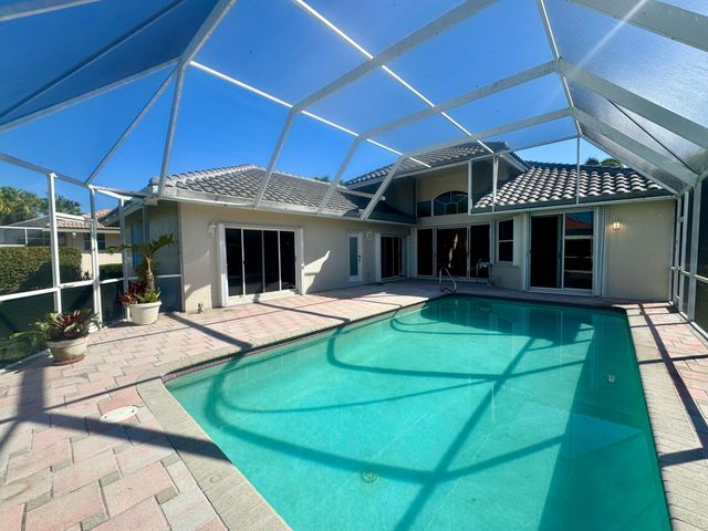 7686 La Corniche Circle, Boca Raton, FL 33433