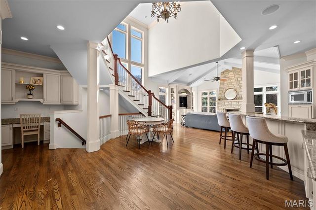 16 Outer Ladue Drive, Frontenac, MO 63131