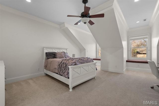 16 Outer Ladue Drive, Frontenac, MO 63131