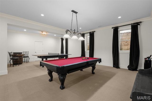 16 Outer Ladue Drive, Frontenac, MO 63131