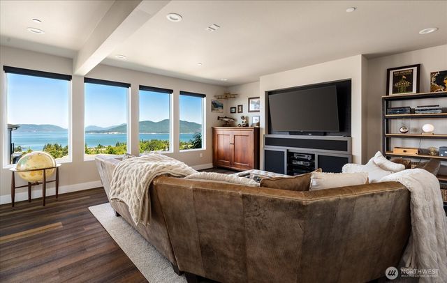 3945 Rock Ridge Parkway, Anacortes, WA 98221
