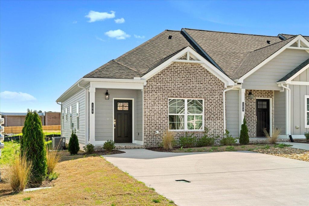 186 Andros Drive, Dalton, GA 30721