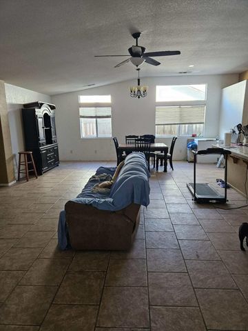 2530 W Porter Creek Avenue, Porterville, CA 93257