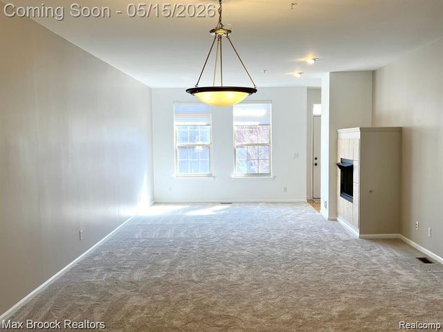 3111 Camden Drive, Troy, MI 48084