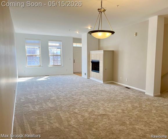 3111 Camden Drive, Troy, MI 48084