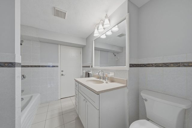 1 Salem Street B2, Wakefield, MA 01880