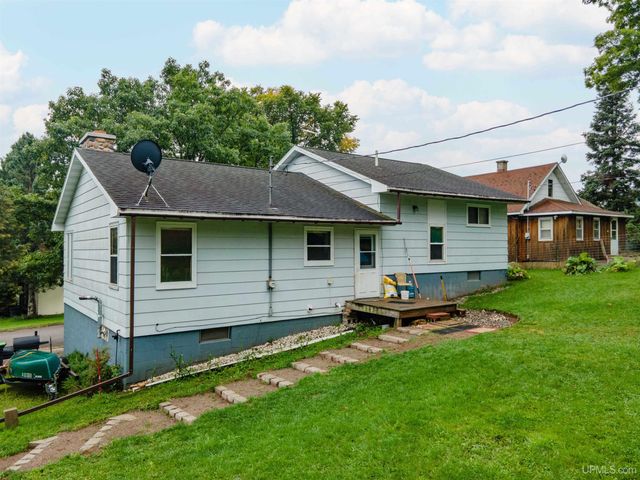 106 3rd Street, Alpha, MI 49902