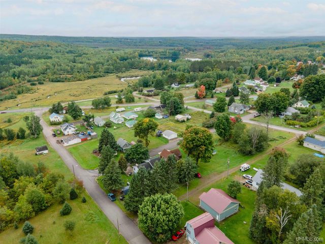 106 3rd Street, Alpha, MI 49902