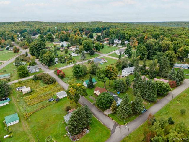 106 3rd Street, Alpha, MI 49902