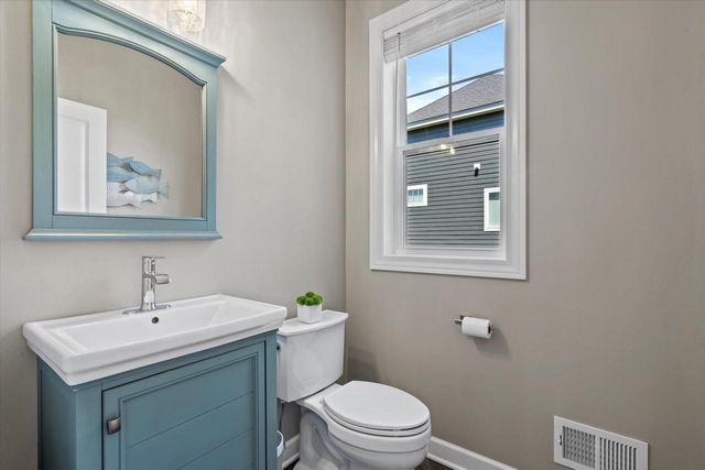 N82W5028 Tern TERRACE, Cedarburg, WI 53012