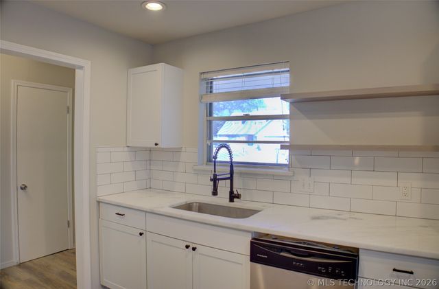 539 Meadowood Drive, Broken Arrow, OK 74011