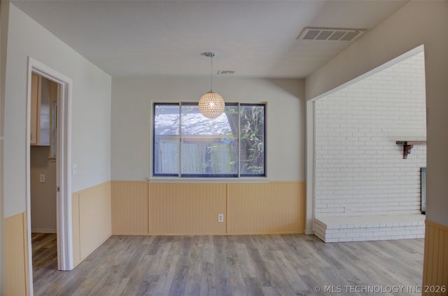 539 Meadowood Drive, Broken Arrow, OK 74011