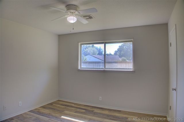 539 Meadowood Drive, Broken Arrow, OK 74011