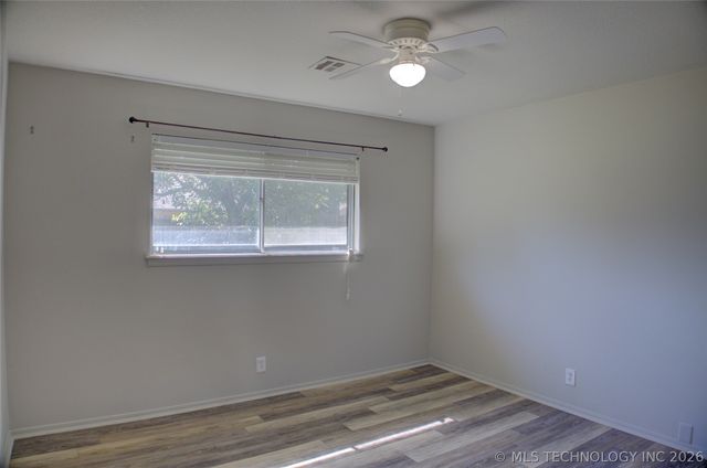 539 Meadowood Drive, Broken Arrow, OK 74011