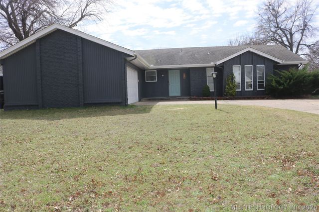 539 Meadowood Drive, Broken Arrow, OK 74011