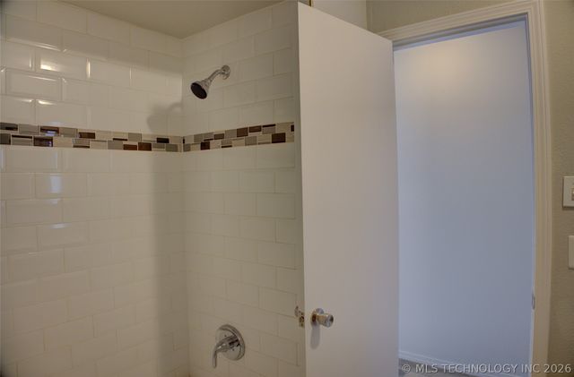 539 Meadowood Drive, Broken Arrow, OK 74011