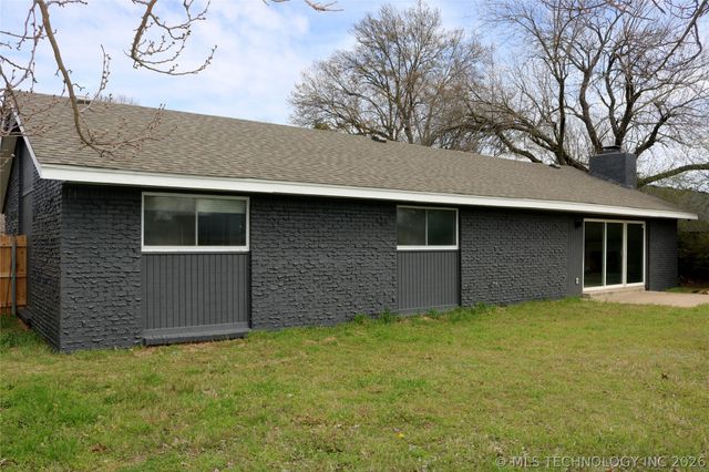 539 Meadowood Drive, Broken Arrow, OK 74011