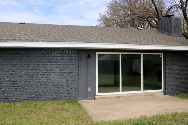 539 Meadowood Drive, Broken Arrow, OK 74011