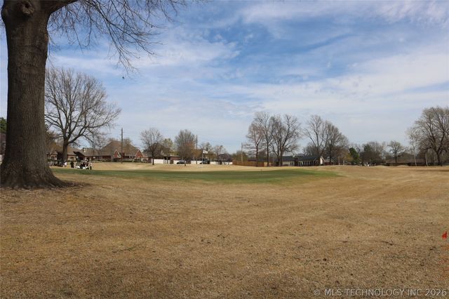 539 Meadowood Drive, Broken Arrow, OK 74011