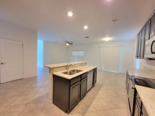 183 Rudder Cay Way, Jupiter, FL 33458