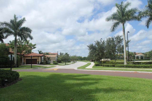 183 Rudder Cay Way, Jupiter, FL 33458