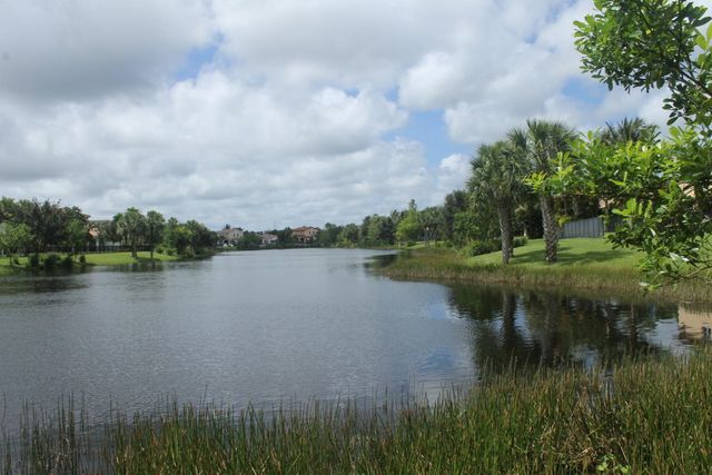183 Rudder Cay Way, Jupiter, FL 33458