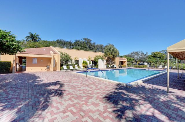 6048 Coral Lake Drive, Margate, FL 33063