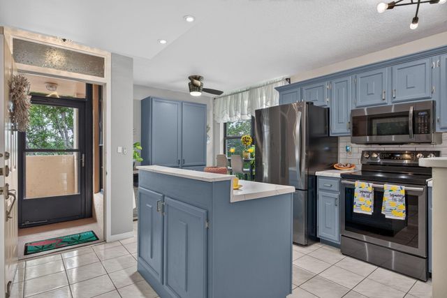 6048 Coral Lake Drive, Margate, FL 33063