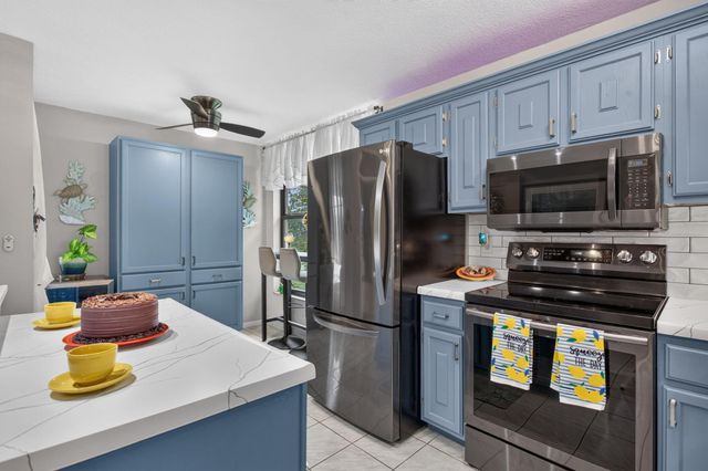 6048 Coral Lake Drive, Margate, FL 33063