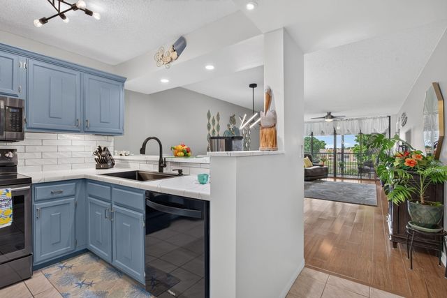 6048 Coral Lake Drive, Margate, FL 33063