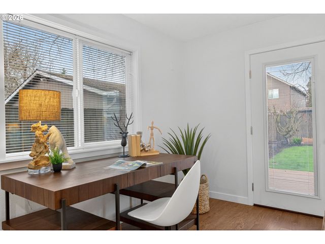 328 Nw FREEMAN Ave, Hillsboro, OR 97124