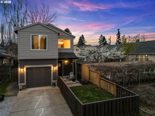 328 Nw FREEMAN Ave, Hillsboro, OR 97124