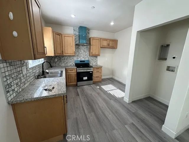 115 W 86th, Los Angeles, CA 90003