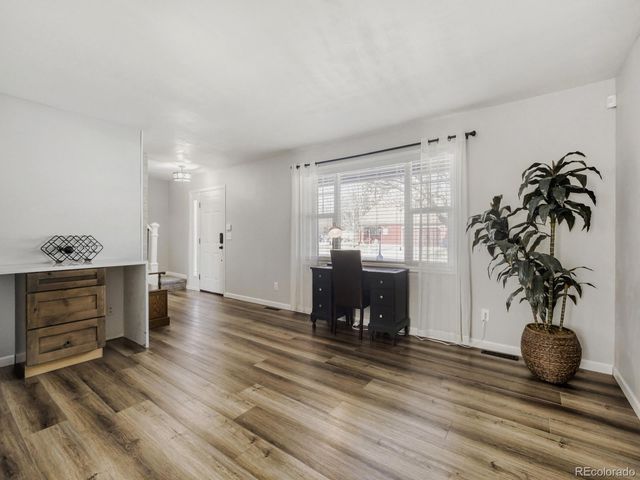 717 Elliott Street, Longmont, CO 80504