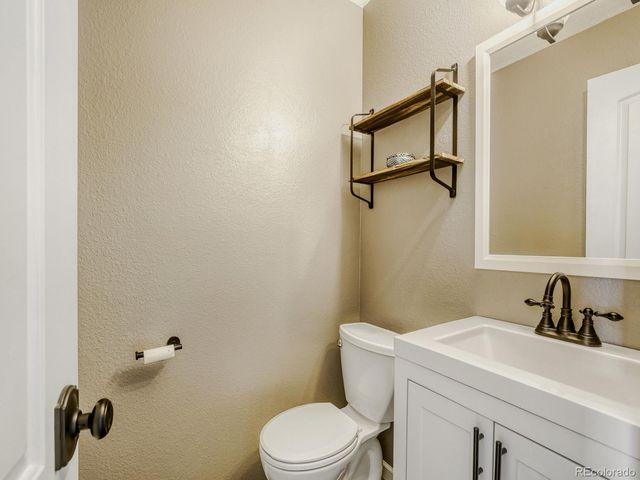 717 Elliott Street, Longmont, CO 80504