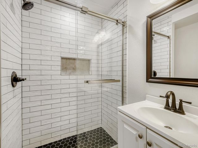 717 Elliott Street, Longmont, CO 80504