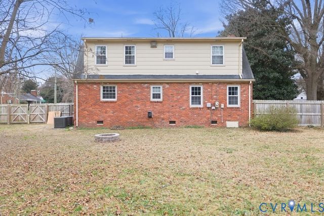 405 Canterbury St, Hopewell, VA 23860