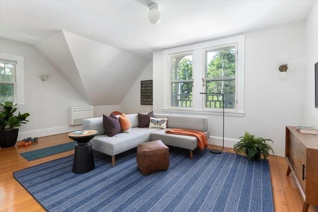 22 Regent St., Newton, MA 02465