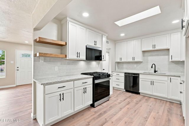 8936 Mount Delano Drive, El Paso, TX 79904