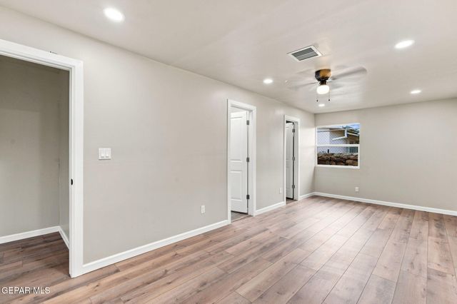 8936 Mount Delano Drive, El Paso, TX 79904