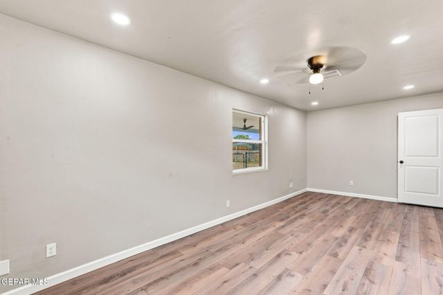 8936 Mount Delano Drive, El Paso, TX 79904