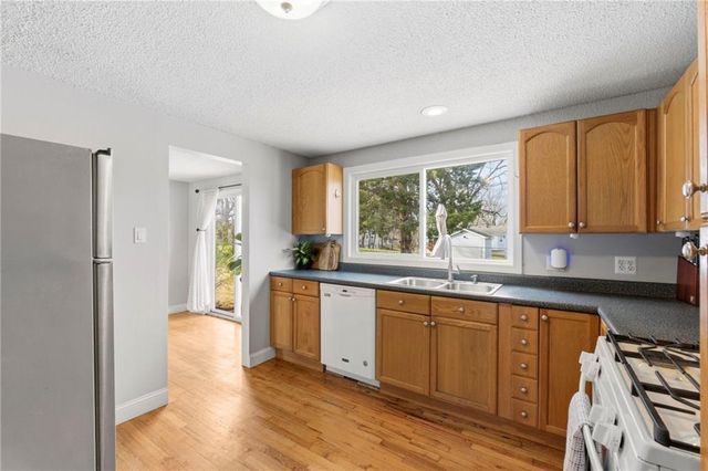 9000 W 49TH Street, Merriam, KS 66203