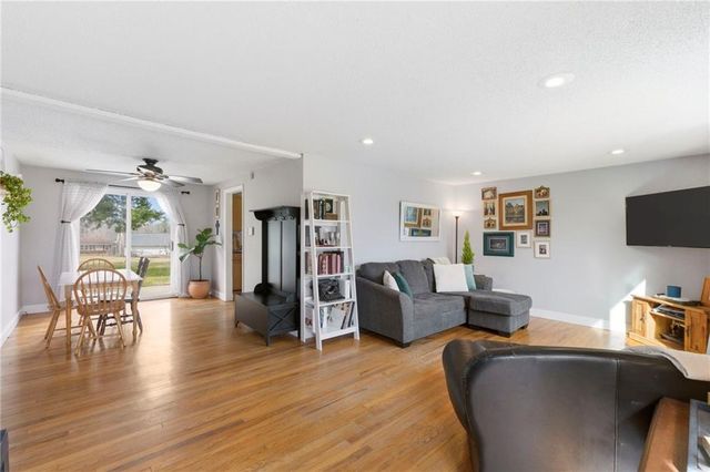 9000 W 49TH Street, Merriam, KS 66203