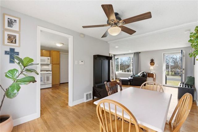 9000 W 49TH Street, Merriam, KS 66203