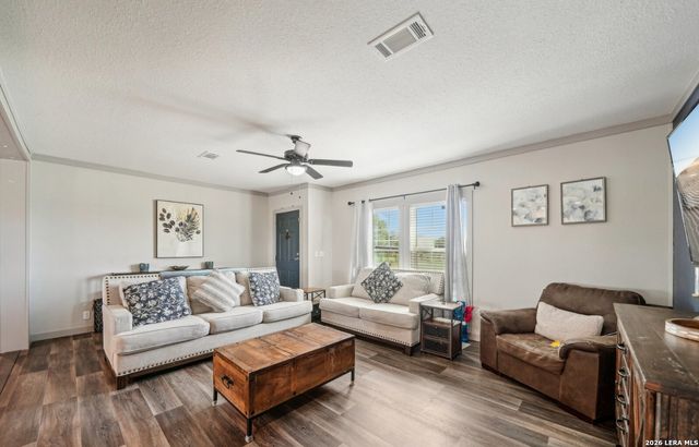 5750 FM 541, Floresville, TX 78114