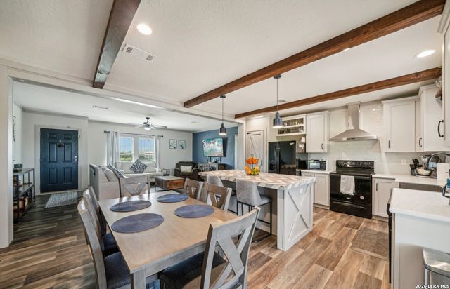 5750 FM 541, Floresville, TX 78114