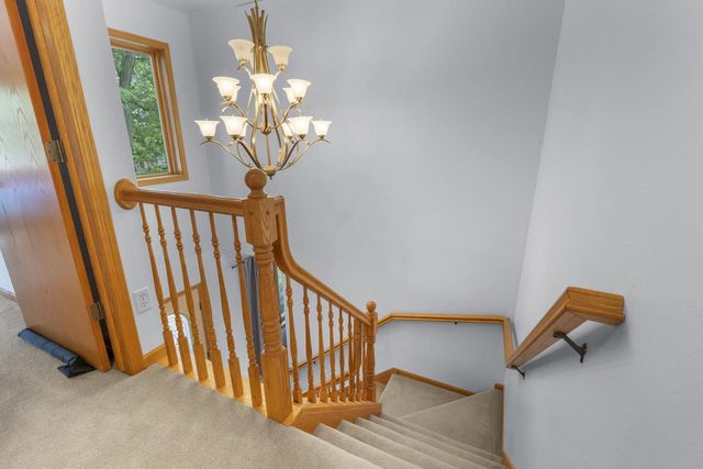 1325 S WESTHAVEN DRIVE, Oshkosh, WI 54904