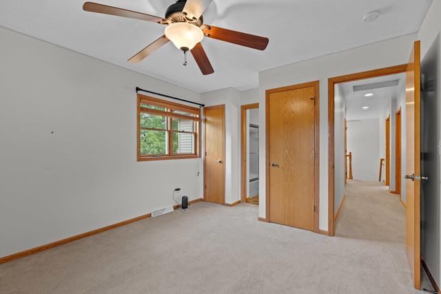 1325 S WESTHAVEN DRIVE, Oshkosh, WI 54904