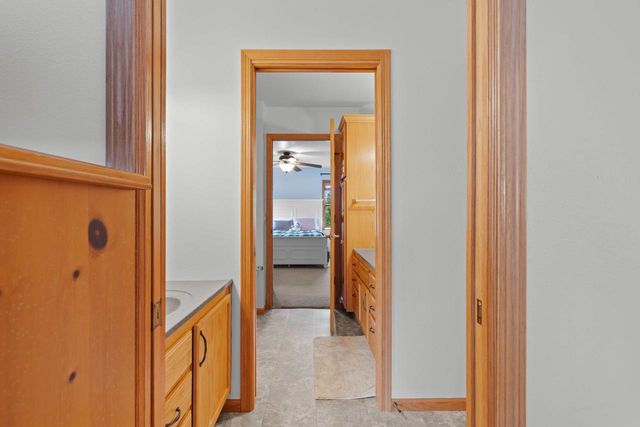 1325 S WESTHAVEN DRIVE, Oshkosh, WI 54904